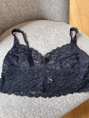 Lace Bralette in Black